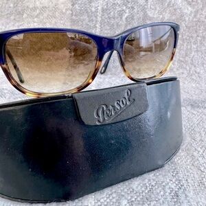 Persol Polarized Unisex Sunglasses - Blue Havana Brown Gradient Lenses